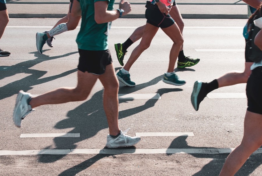 PENZIONER IZ TUZLE TRČI NAJVEĆE SVJETSKE MARATONE: "Žena mi kaže - Idi u kafanu ko svi normalni ljudi"