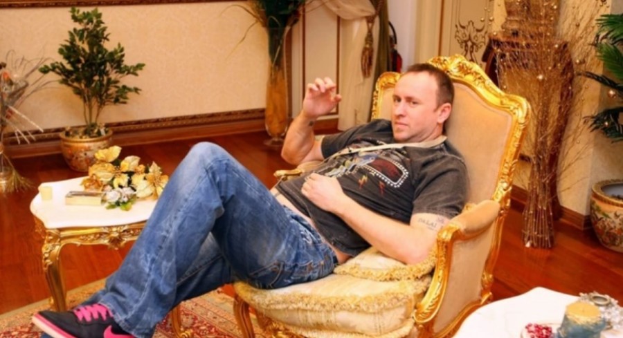 ZNATE GA KAO SKANDAL MAJSTORA, A GDJE JE SADA? Saša Ćurčić je pravio haos po rijalitiju, doživio propast u fudbalu, a evo šta sada radi!