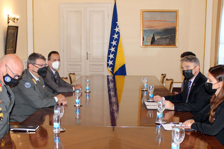 KOMŠIĆ I PLACER o aktivnostima i misiji EUFOR-a