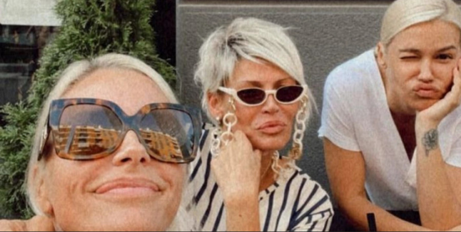ONA JE STUB PORODICE Majka Dragane, Kristine i Nataše plijeni svojim izgledom, rijetko je viđamo u javnosti, a sada se pojavila i pokupila sve simpatije!