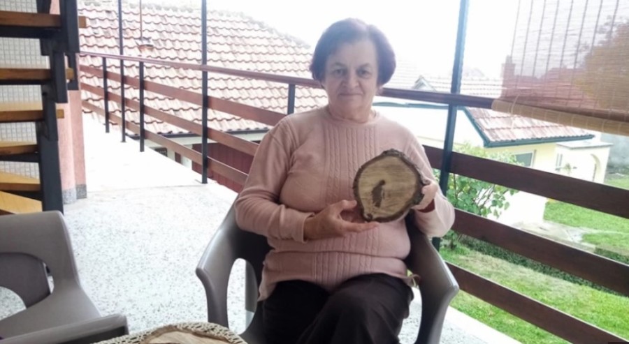 SVETLANA IZ TOPOLE TVRDI DA JOJ SE UKAZALA SVETA PETKA Verujem da je to neki Božji znak, mojoj sestri se javila u snu! (FOTO)