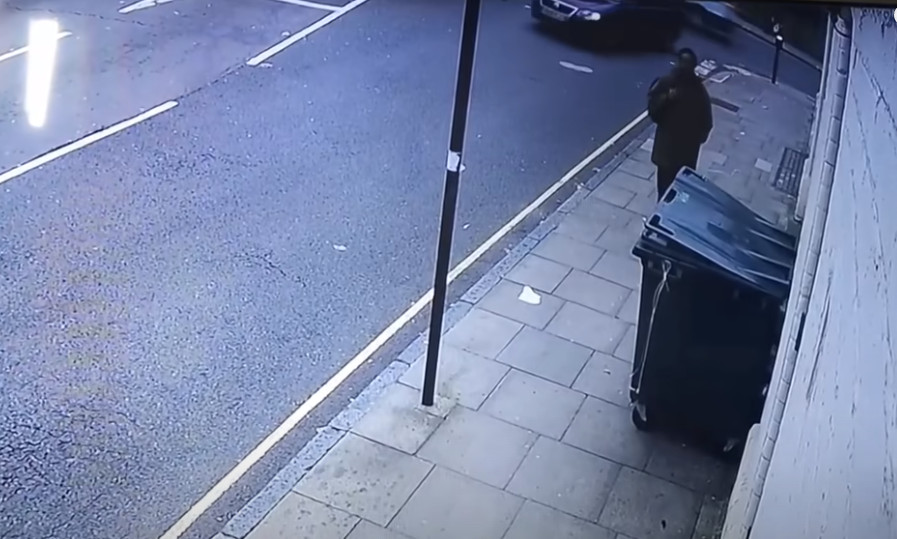 OBJAVLJEN SNIMAK UBICE britanskog poslanika dok je IŠAO NA KRVAVI POHOD (VIDEO)