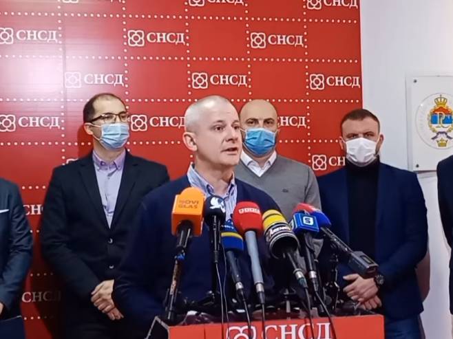 GRADONAČELNIK BIJELJINE ODMAH DA PODNESE OSTAVKU nakon sramnog susreta sa Džaferovićem