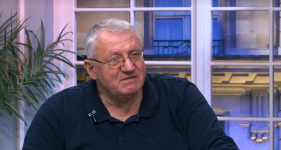 ŠEŠELJ VITLAO PIŠTOLJEM Marić upitao radikala: Jesi li sad došao naoružan?