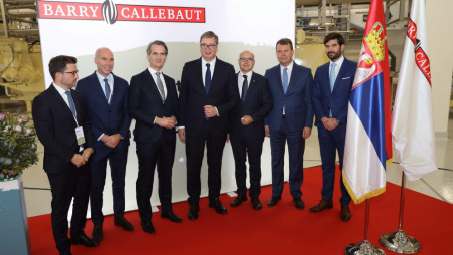 PROIZVODIĆE 50.000 TONA ČOKOLADE Vučić na otvaranju fabrike Beri Kalebo u Novom Sadu (FOTO)