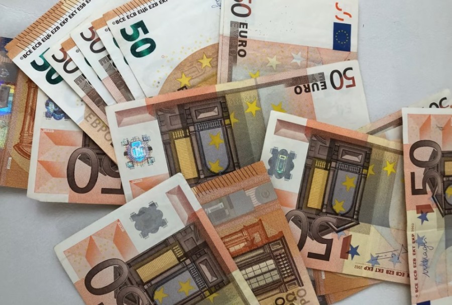 SRBIN ZARAĐUJE 911.000 EVRA! Poreskoj upravi stiglo 30.290 prijava