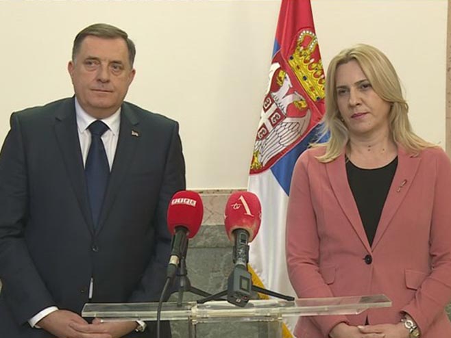 CVIJANOVIĆ I DODIK na dočeku PATRIJARHA PORFIRIJA
