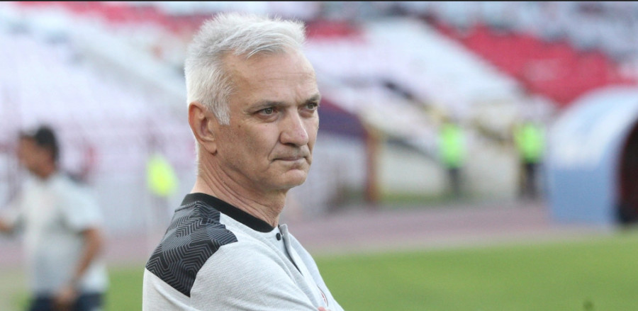 DEBAKL SRBIJE! Francuzi održali čas fudbala u Humskoj!