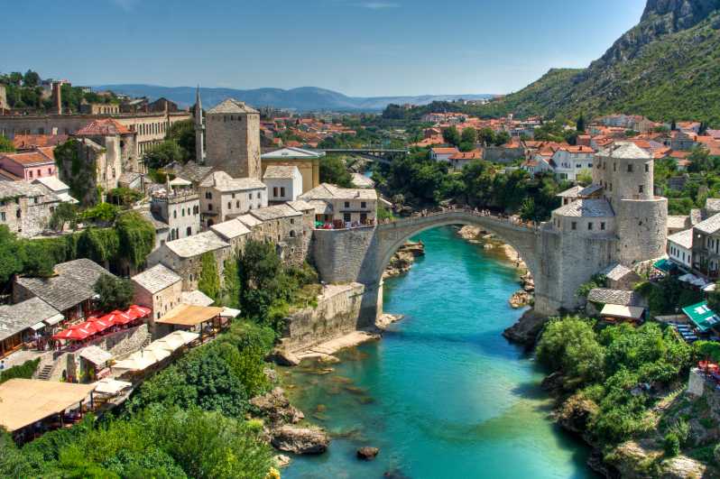 BRIŠU SE IMENA USTAŠA SA ULICA MOSTARA Budak odlazi, Šantić se vraća u svoju ulicu
