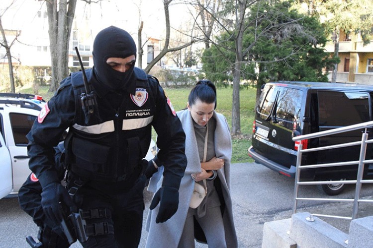 BIVŠA POLICIJSKA INSPEKTORKA JELENA FLORJAN SVJEDOČILA NA SUĐENJU KOLEGI NENADU GRUJIĆU: Branislav Vidić nam je nudio mito!