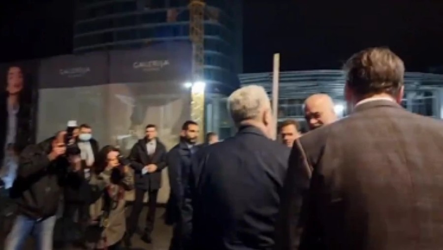 NOĆNI OBILAZAK KULE BEOGRAD: Vučić sa Ramom i Krivokapićem! (VIDEO)