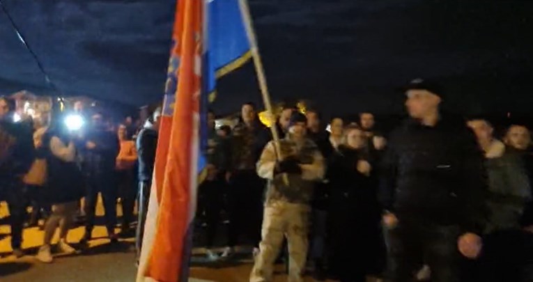 POLICAJCI U TRILJU ODBILI DA PREUZMU SMJENU, pobuna u Hrvatskoj