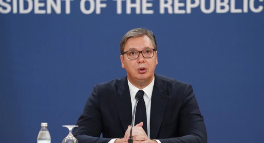 VUČIĆ: Deset godina na čelu stranke je dosta
