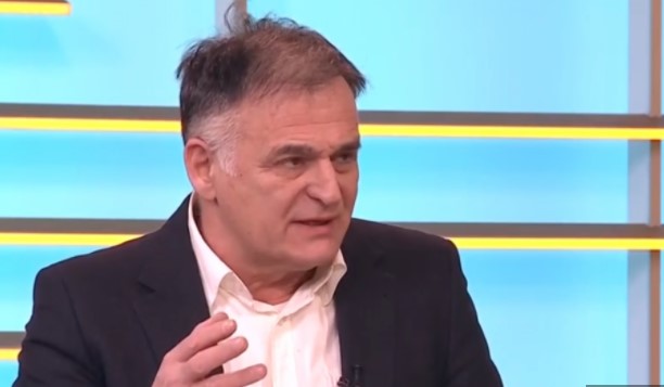 BRANISLAV OBJAVIO PREPISKU SA DANIJELOM! Lečić objelodanio šta mu je koleginica pisala: Ne spominji nikome da sam došla u Beograd!