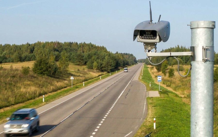 MISLIO DA GA JE "UHVATIO" RADAR! Nećete vjerovati šta je uradio, policija ga zatekla na djelu