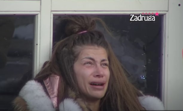 PROCURIO RAZGOVOR ZADRUGARA u pušionici! Ispričali Dragojevćkinu najveću tajnu: Dalila ostavila dijete?