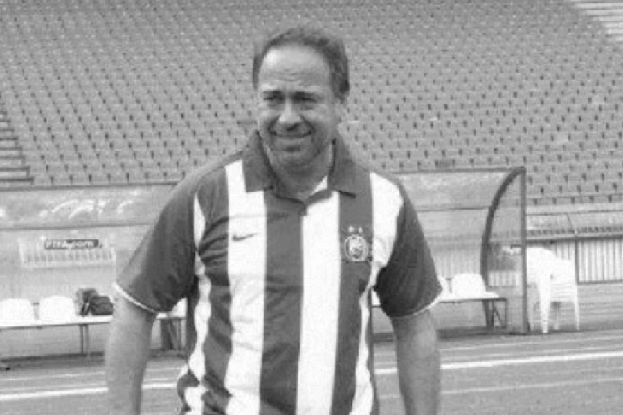 "JA SAM ZVEZDAŠ CIJELI ŽIVOT!" Crvena zvezda se oprostila od poznatog pjevača Marinka Rokvića! (FOTO)
