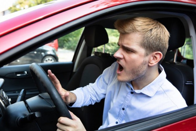 ASTRO ZNACI ZA VOLANOM: Ko psuje, ko juri a za koga je koji auto?