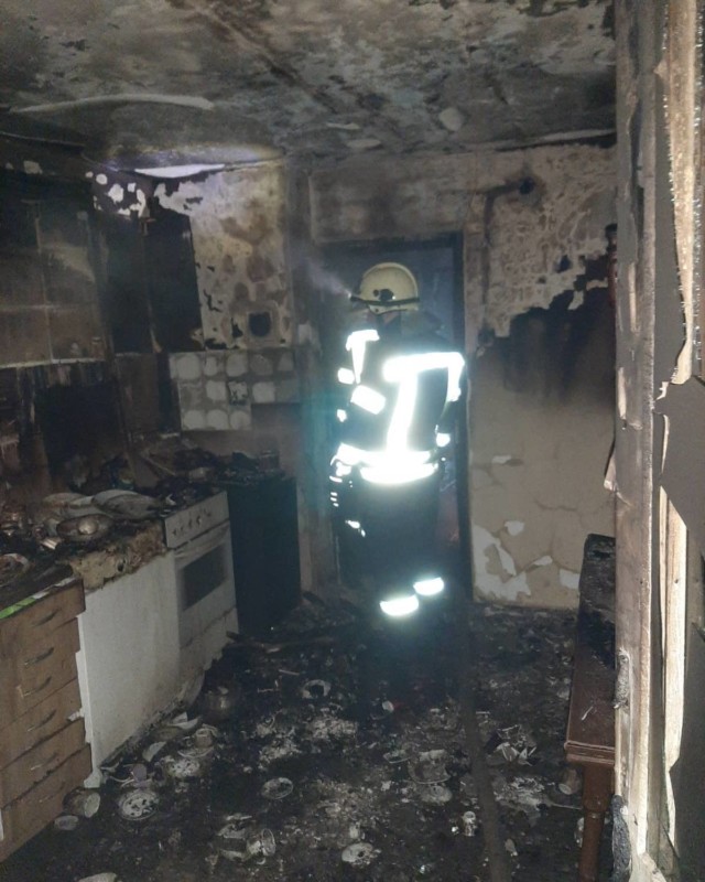 VATROGASCI SPASILI PET ŽIVOTA Spriječena tragedija na Palama