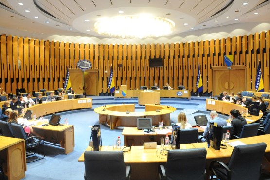 TEŠKO SE ODVOJITI OD DRŽAVNIH JASLI Ovi političari u Parlamentu BiH sjede preko 18 godina