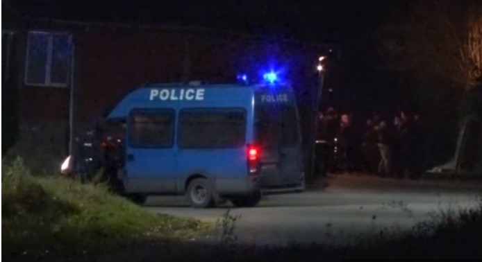 U PUCNJAVI KOD DEČANA STRADALA DVA UČENIKA i vozač autobusa (VIDEO)