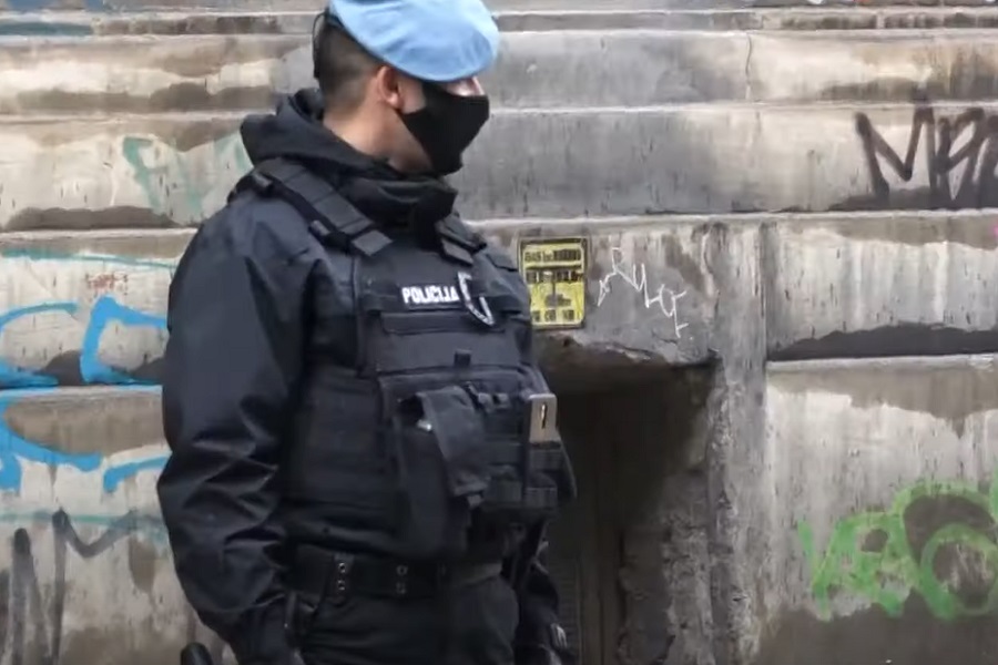 PUCNJAVA I SAOBRAĆAJNA NESREĆA u sarajevskom naselju Vratnik!