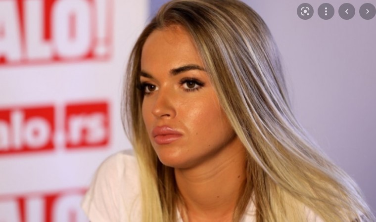 PJEVAČICA TEODORA PAZARILA STAN U BEOGRADU: Sve iskeširala te se i pohvalila!