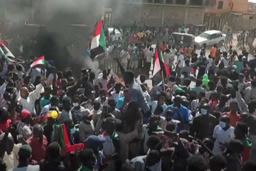 HAOS NE JENJAVA, protesti i dalje traju!