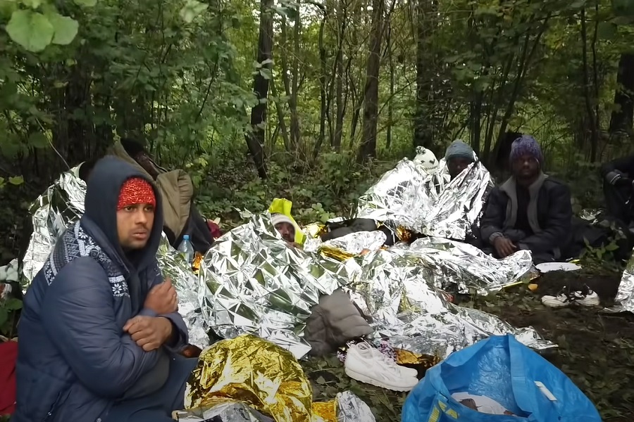 UJEDINJENE NACIJE poslale APEL Bjelorusiji i Poljskoj! "Gurate izbjeglice naprijed-nazad preko SVOJE GRANICE i ostavljate im malo hrane, čiste vode ili skloništa"