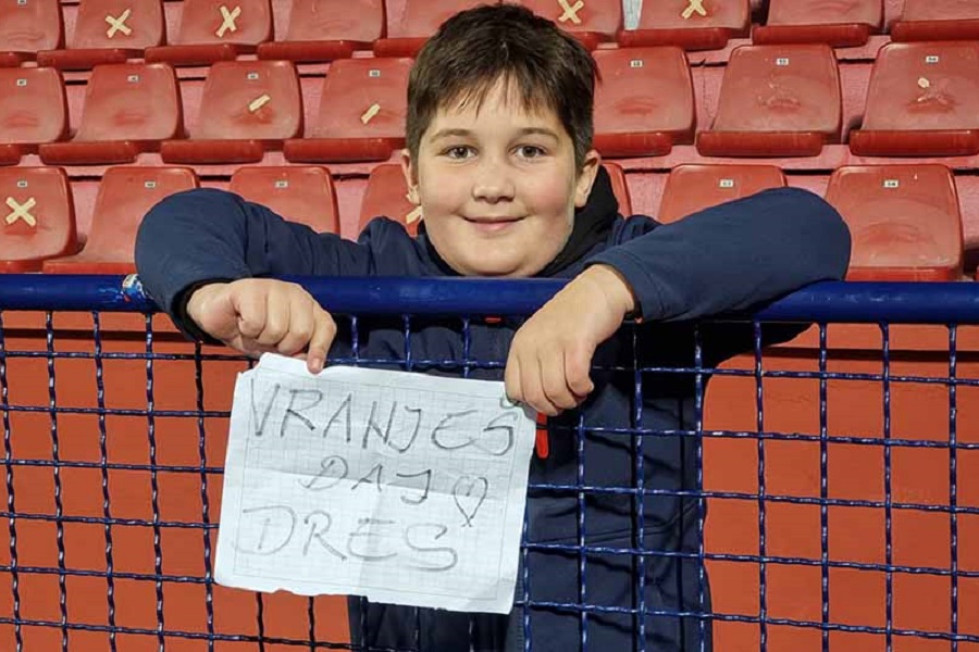 "VRANJEŠ, DAJ DRES!", najmlađi navijači Borca imali zahtjev za zvijezdu ekipe! (FOTO / VIDEO)