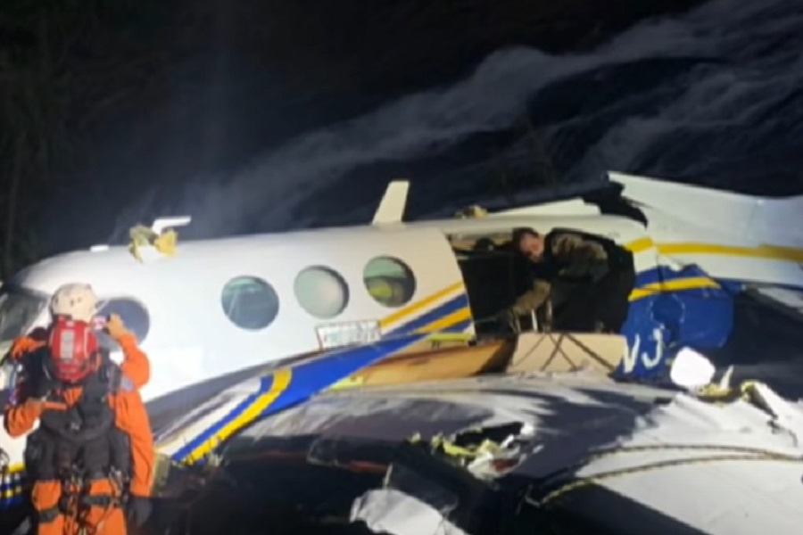 TRAGEDIJA! POGINULA POZNATA PJEVAČICA u avionskoj nesreći, imala samo 26 godina! (VIDEO)