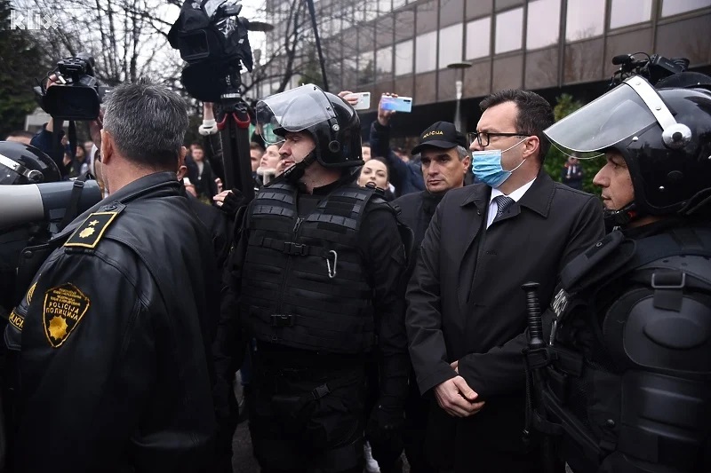 DŽINDIĆ O PROTESTIMA: Treba sjesti i razgovarati, naći rješenje koje nije na štetu rudara!