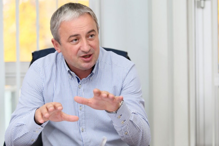 BORENOVIĆ PITA Zašto odmah nije zakazana sjednica za smanjenje akciza i PDV-a?