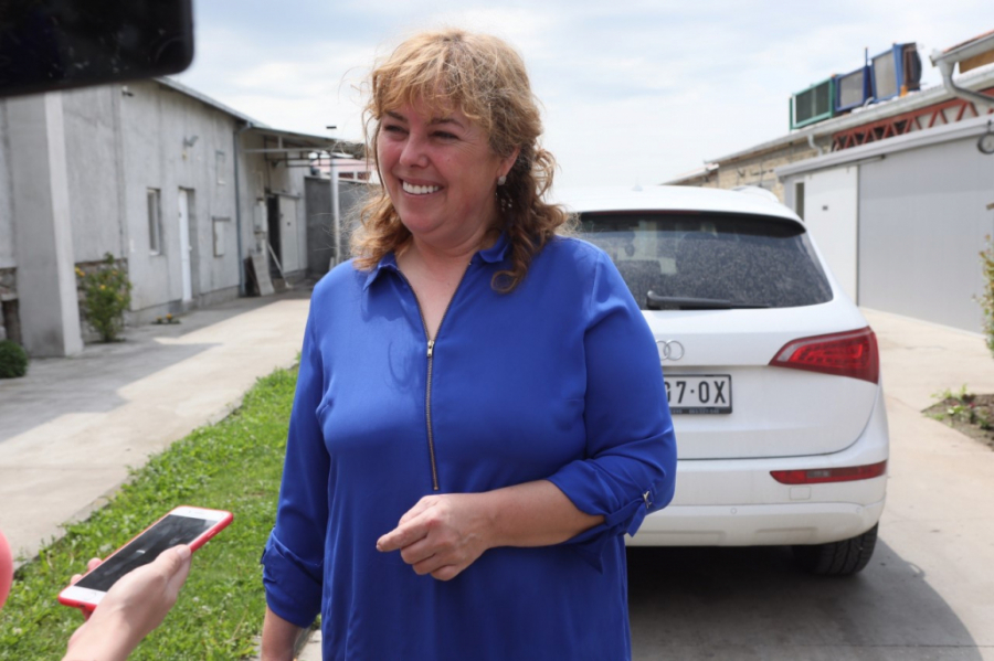 CECINA PRIJA ZAPALILA DRUŠTVENE MREŽE Danijelu u ovom izdanju nismo navikli da vidimo! Bogdanina mama izazvala rijeku komentara (FOTO)