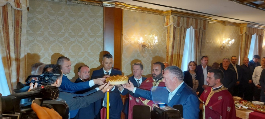 DNS danas proslavio krsnu slavu MITROVDAN