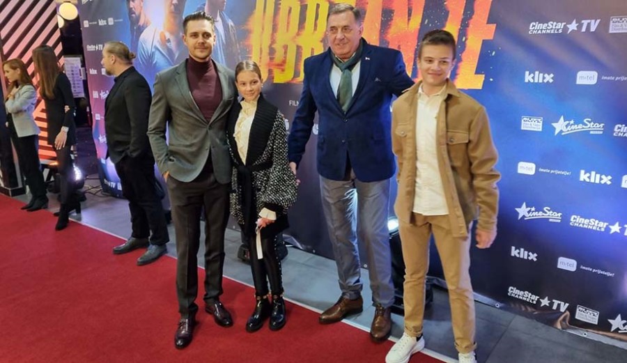 DODIK SA UNUCIMA I BIKOVIĆEM na premijeri filma Južni vetar 2 - Ubrzanje!
