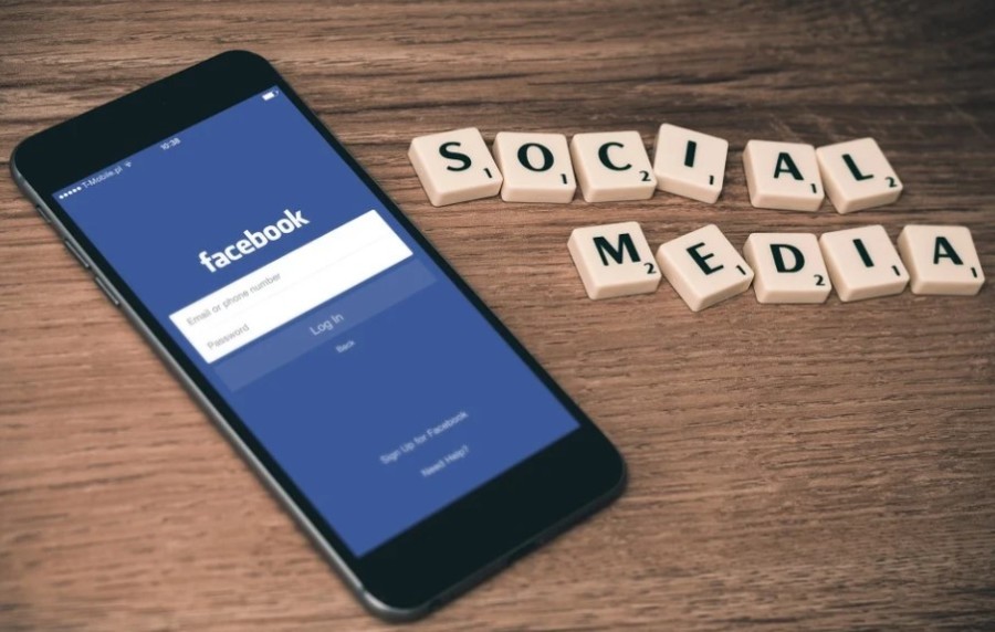 PONOVO PROBLEMI na društvenoj mreži Facebook