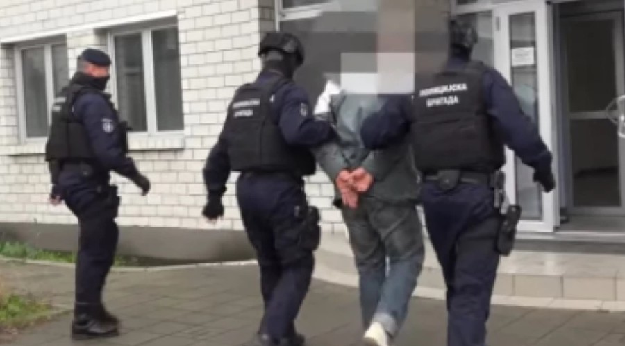 UHAPŠEN UNUK Sumnjiči se da je sjekirom ubio baku i djeda