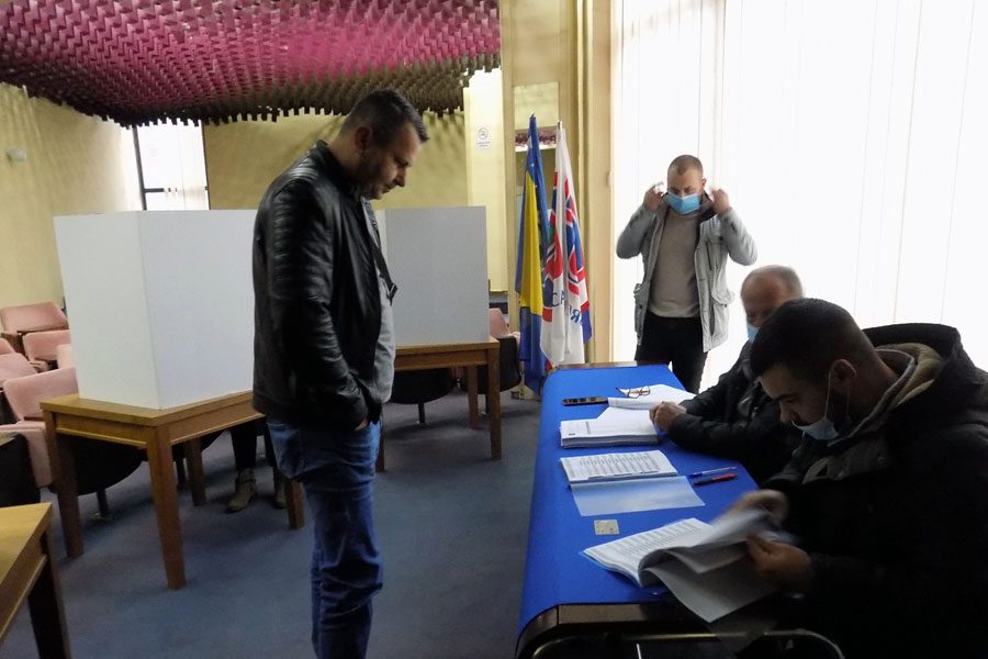 SREBRENICA Na vrijeme otvorena sva biračka mjesta