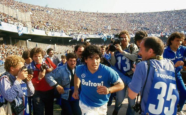 LACIO SE ŽALI NA SCENU IZ SERIJE O MARADONI: Legendarni Argentinac ih nazvao fašistima