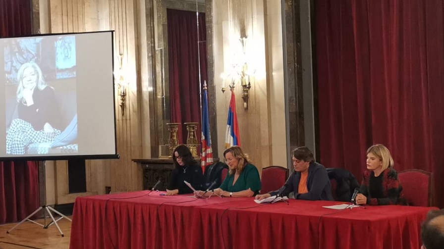 POZNATI U SUZAMA! POTRESAN GOVOR ANE BEKUTE: "Više sam plakala posljednjih dana nego što sam pjevala i smijala se"