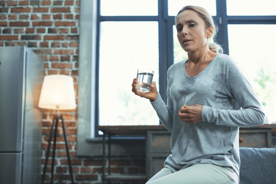SPRIJEČITE OZBILJAN PROBLEM NAKON MENOPAUZE: Ove namirnice mogu da vam pomognu kod gubitka koštane mase!