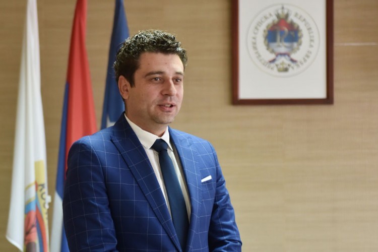 VELIKI BROJ OPŠTINA I GRADOVA PONUDIO POMOĆ! Kostajnica daje Ljubinju 3.000 KM pomoći