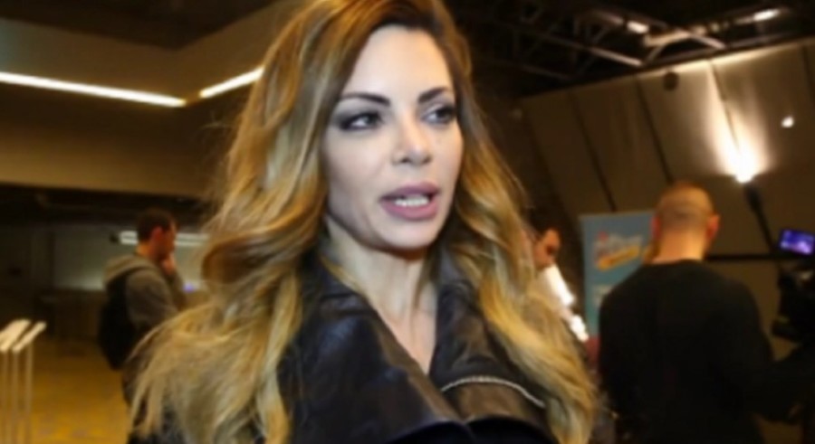 NIKOLINA PIŠEK DOBILA CVIJEĆE I PORUKU ISPRED VRATA Evo ko ju je obradovao u najtežem momentu (FOTO)