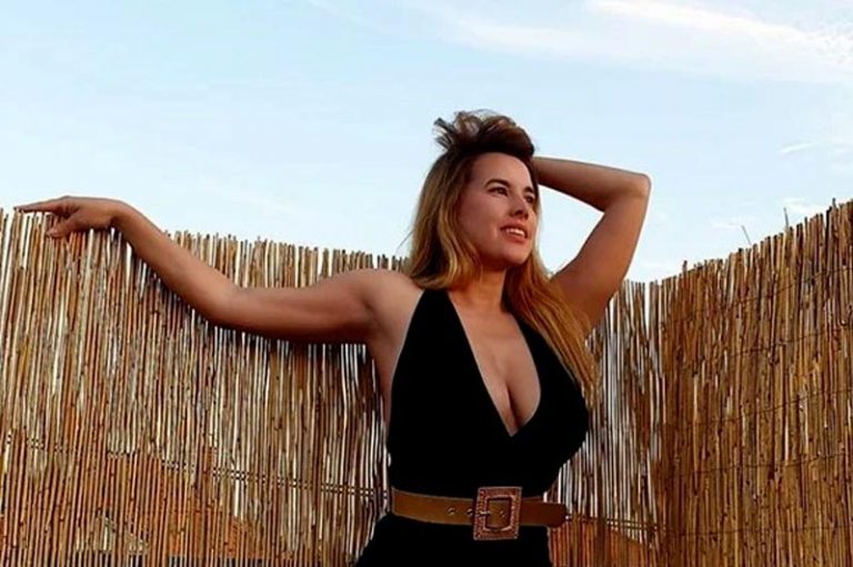 NIVEZ CELZIJUS ZAPALILA INTERNET Popularni model svojim fotografijama vrelo ljeto čini još vrelijim (FOTO)