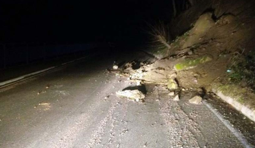 UKLONJEN ODRON SA PUTA U DONJOJ DRAGOTINJI. Magistralni put Prijedor-Novi Grad prohodan