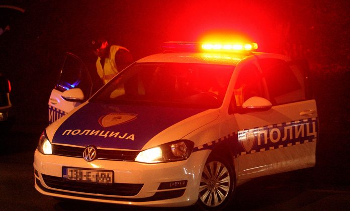 STRAVIČNA NESREĆA NA PUTU PRIJEDOR-BANJALUKA: Povrijeđeni prevezeni u bolnicu, među njima i BEBA!