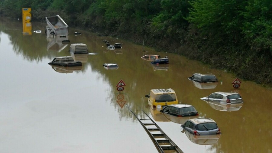 VELIKE POPLAVE I SNAŽAN VJETAR: Evo koji GRADOVI SU NA UDARU! Budite spremni NA EVAKUACIJU zaštite SEBE I SVOJU IMOVINU