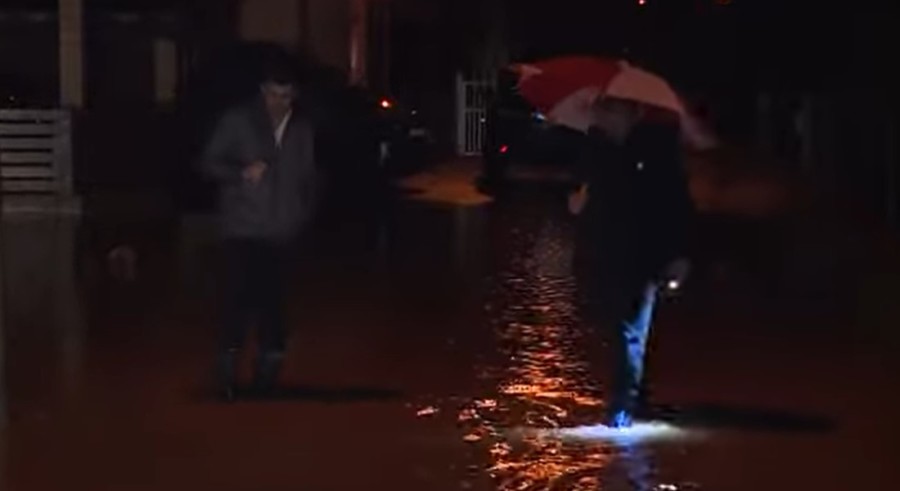JOŠ JEDNO BANJALUČKO NASELJE POD VODOM! Izlile se otpadne vode u Priječanima (VIDEO)