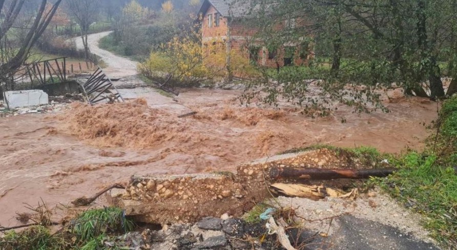 GRAĐANI TRAŽE DA SE ZAUSTAVI GRADNJA mini hidroelektrane koja je dovela do poplava u Istočnoj Ilidži